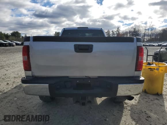 ✅ 2011 Chevrolet Silverado 2500HD LT • VIN: 1GC0KXCG0BF115998 • Лот: 93147495. Опубликован ранее на Copart с пробегом 157 335 миль. Бесплатный доступ к архиву аукционных продаж из США и подробный отчёт об истории автомобиля на DreamBid. Изображение 6.