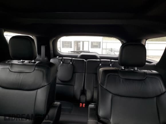 ✅ 2022 Ford Explorer ST • VIN: 1FM5K8GCXNGA74826 • Lot: 53357965. Wystawiony na Copart z przebiegiem 53 121 mil. Bezpłatny archiwum sprzedaży aukcyjnych z USA i szczegółowy raport historii pojazdu na DreamBid. Zdjęcie 10.