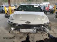 ✅ 2025 Hyundai Elantra • VIN: KMHLW4DK8SU024973 • Lot: 41276306. Listed on IAAI with 1,039 mi. Free auction sales archive from the USA and detailed vehicle history report at DreamBid. Image 12.