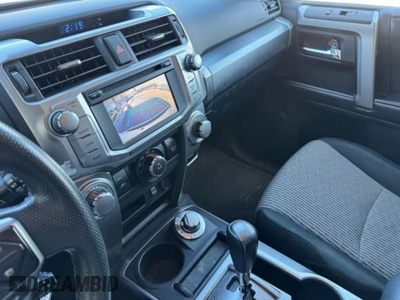 ✅ 2016 Toyota 4Runner Limited • VIN: JTEBU5JR3G5305556 • Лот: 93897325. Опубликован ранее на Copart с пробегом 155 013 миль. Бесплатный доступ к архиву аукционных продаж из США и подробный отчёт об истории автомобиля на DreamBid. Изображение 10.