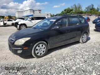 2010 Hyundai Elantra GLS с VIN KMHDC8AE0AU075434, выставлен на аукционе Copart как лот 81489925 с пробегом 134 802 миль миль и Списание • Salvage title. История ставок и продаж доступна на DreamBid. Изображение 1.