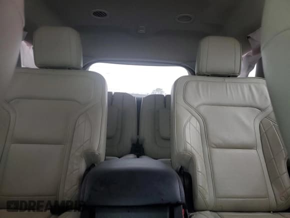 ✅ 2017 Ford Explorer Platinum • VIN: 1FM5K8HT3HGD16732 • Lot: 44816295. Wystawiony na Copart z przebiegiem 122 412 mil. Bezpłatny archiwum sprzedaży aukcyjnych z USA i szczegółowy raport historii pojazdu na DreamBid. Zdjęcie 10.