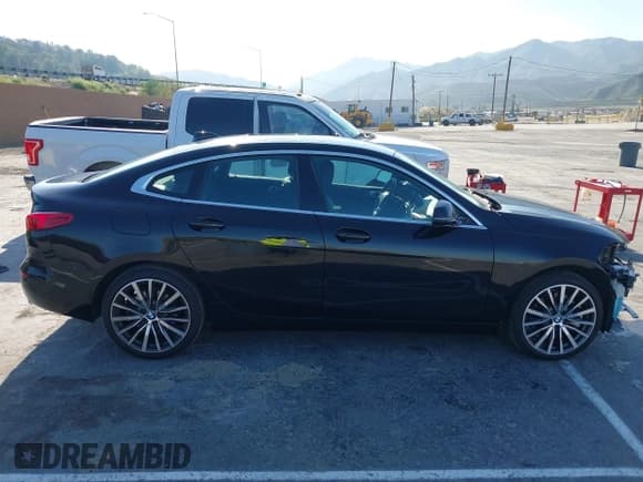 ✅ 2021 BMW 2 Series 228i • VIN: WBA53AK02M7H51551 • Lot: 42466137. Wystawiony na IAAI z przebiegiem 39 546 mil. Bezpłatny archiwum sprzedaży aukcyjnych z USA i szczegółowy raport historii pojazdu na DreamBid. Zdjęcie 14.