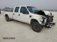 ✅ 2010 Ford F-250 XL • VIN: 1FTSW2BY6AEB35476 • Lot: 85230424. Wystawiony na Copart z przebiegiem 349 675 mil. Bezpłatny archiwum sprzedaży aukcyjnych z USA i szczegółowy raport historii pojazdu na DreamBid. Zdjęcie 4.