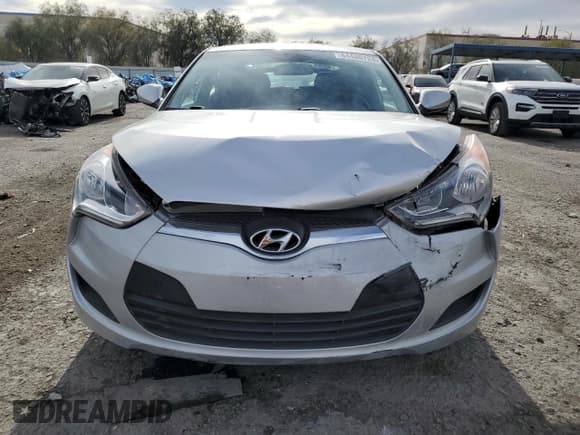 ✅ 2016 Hyundai Veloster • VIN: KMHTC6AD3GU277992 • Lot: 84486724. Wystawiony na Copart z przebiegiem 98 403 mil. Bezpłatny archiwum sprzedaży aukcyjnych z USA i szczegółowy raport historii pojazdu na DreamBid. Zdjęcie 5.