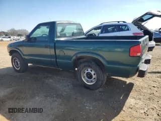 ✅ 1996 Chevrolet S-10 • VIN: 1GCCT14WXT8135551 • Лот: 50912545. Опубликован ранее на Copart с пробегом 163 135 миль. Бесплатный доступ к архиву аукционных продаж из США и подробный отчёт об истории автомобиля на DreamBid. Изображение 2.