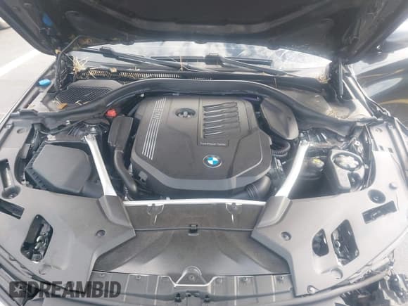 ✅ 2021 BMW 5 Series 540i • VIN: WBA53BJ01MCF51968 • Lot: 43636655. Listed on IAAI with 68,670 mi. Free auction sales archive from the USA and detailed vehicle history report at DreamBid. Image 10.