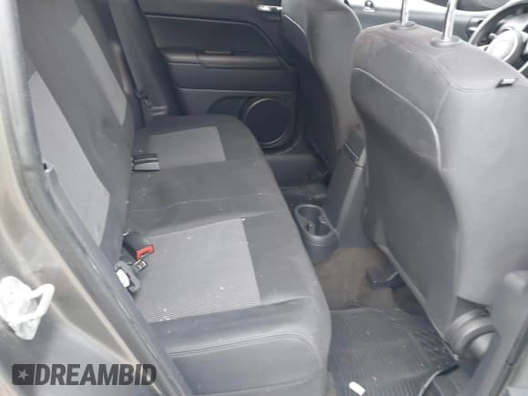 ✅ 2013 Jeep Patriot Sport • VIN: 1C4NJPBA4DD265472 • Лот: 43890190. Опубликован ранее на IAAI с пробегом 113 425 миль. Бесплатный доступ к архиву аукционных продаж из США и подробный отчёт об истории автомобиля на DreamBid. Изображение 8.