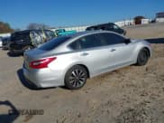 ✅ 2017 Nissan Altima S • VIN: 1N4AL3APXHC227561 • Lot: 43673023. Listed on IAAI with 195,271 mi. Free auction sales archive from the USA and detailed vehicle history report at DreamBid. Image 4.