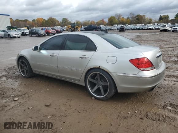 ✅ 2005 Acura RL • VIN: JH4KB16515C016837 • Lot: 86631175. Listed on Copart with Not provided. Free auction sales archive from the USA and detailed vehicle history report at DreamBid. Image 2.