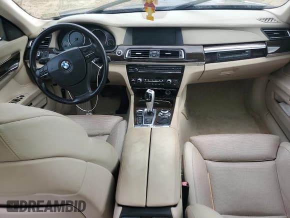 ✅ 2010 BMW 7 Series 750Li xDrive • VIN: WBAKC8C53ACY68481 • Lot: 81613255. Listed on Copart with 138,949 mi. Free auction sales archive from the USA and detailed vehicle history report at DreamBid. Image 8.