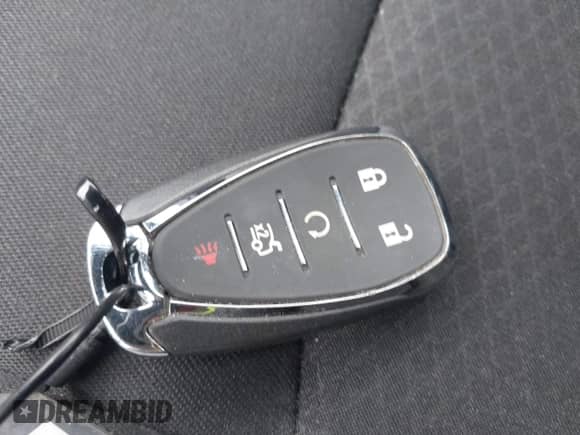 2025 Chevrolet Malibu LT z VIN 1G1ZD5ST0SF142213, wystawiony jako IAAI lot #43566389 z przebiegiem 27 310 mil mil oraz . Historia ofert i sprzedaży dostępna na DreamBid. Obrazek 11.