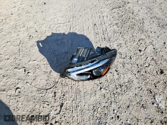 ✅ 2020 Mercedes-Benz AMG GT 53 • VIN: WDD7X6BB6LA012458 • Лот: 91702755. Опубликован ранее на Copart с пробегом 78 133 миль. Бесплатный доступ к архиву аукционных продаж из США и подробный отчёт об истории автомобиля на DreamBid. Изображение 12.