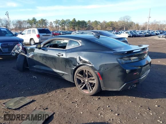 ✅ 2018 Chevrolet Camaro 1SS • VIN: 1G1FF1R78J0135848 • Лот: 40955794. Опубликован ранее на IAAI с пробегом 15 588 миль. Бесплатный доступ к архиву аукционных продаж из США и подробный отчёт об истории автомобиля на DreamBid. Изображение 14.