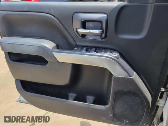 ✅ 2019 Chevrolet Silverado 2500HD LT • VIN: 2GC2CSEG1K1215010 • Lot: 42796084. Wystawiony na IAAI z przebiegiem 124 570 mil. Bezpłatny archiwum sprzedaży aukcyjnych z USA i szczegółowy raport historii pojazdu na DreamBid. Zdjęcie 1.