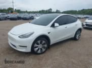 ✅ 2022 Tesla Model Y Long Range • VIN: 7SAYGDEE3NF419661 • Lot: 43116222. Wystawiony na IAAI z przebiegiem Nie podano. Bezpłatny archiwum sprzedaży aukcyjnych z USA i szczegółowy raport historii pojazdu na DreamBid. Zdjęcie 19.