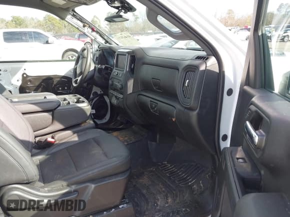 ✅ 2024 Chevrolet Silverado 2500HD • VIN: 1GB0WLE78RF299645 • Лот: 41463113. Опубликован ранее на IAAI с пробегом 13 527 миль. Бесплатный доступ к архиву аукционных продаж из США и подробный отчёт об истории автомобиля на DreamBid. Изображение 5.