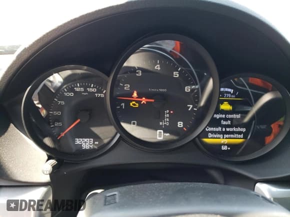 ✅ 2017 Porsche 718 Boxster • VIN: WP0CA2A85HS221846 • Lot: 55542923. Listed on Copart with 32,293 mi. Free auction sales archive from the USA and detailed vehicle history report at DreamBid. Image 9.