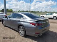 ✅ 2019 Lexus ES 350 • VIN: 58ABZ1B10KU004852 • Lot: 43425527. Wystawiony na IAAI z przebiegiem 157 944 mil. Bezpłatny archiwum sprzedaży aukcyjnych z USA i szczegółowy raport historii pojazdu na DreamBid. Zdjęcie 3.
