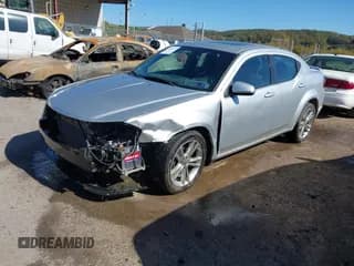 ✅ 2011 Dodge Avenger Heat • VIN: 1B3BD1FG5BN513212 • Lot: 37762927. Wystawiony na IAAI z przebiegiem 169 575 mil. Bezpłatny archiwum sprzedaży aukcyjnych z USA i szczegółowy raport historii pojazdu na DreamBid. Zdjęcie 2.