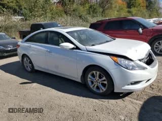 ✅ 2013 Hyundai Sonata SE • VIN: 5NPEC4AC5DH561977 • Lot: 74586444. Listed on Copart with Not provided. Free auction sales archive from the USA and detailed vehicle history report at DreamBid. Image 4.