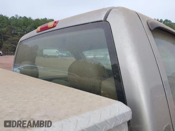 ✅ 1999 Chevrolet Silverado 1500 LS • VIN: 1GCEC14W1XZ130912 • Lot: 43598290. Wystawiony na IAAI z przebiegiem 168 348 mil. Bezpłatny archiwum sprzedaży aukcyjnych z USA i szczegółowy raport historii pojazdu na DreamBid. Zdjęcie 8.