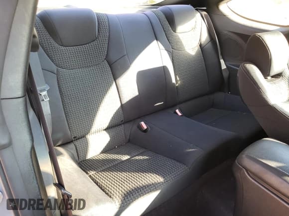 ✅ 2011 Hyundai Genesis Coupe • VIN: KMHHT6KD2BU052167 • Lot: 41340295. Wystawiony na Copart z przebiegiem 117 048 mil. Bezpłatny archiwum sprzedaży aukcyjnych z USA i szczegółowy raport historii pojazdu na DreamBid. Zdjęcie 10.