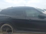 ✅ 2019 Alfa Romeo Stelvio Ti • VIN: ZASPAKBN9K7C51133 • Lot: 42276019. Wystawiony na IAAI z przebiegiem Nie podano. Bezpłatny archiwum sprzedaży aukcyjnych z USA i szczegółowy raport historii pojazdu na DreamBid. Zdjęcie 13.