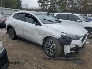 ✅ 2025 BMW X2 xDrive28i • VIN: WBX63GM0XS5085930 • Лот: 44300815. Опубликован ранее на Copart с пробегом 8 157 миль. Бесплатный доступ к архиву аукционных продаж из США и подробный отчёт об истории автомобиля на DreamBid. Изображение 4.