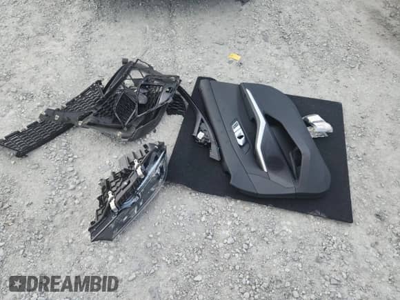 2020 BMW 3 Series M340i z VIN WBA5U7C04LA234698, wystawiony jako Copart lot #71094665 z przebiegiem 48 226 mil mil oraz Szkoda całkowita • Salvage title. Historia ofert i sprzedaży dostępna na DreamBid. Obrazek 12.