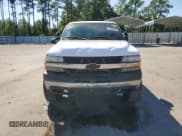 ✅ 2001 Chevrolet Silverado 2500HD LS • VIN: 1GCHK29U61E316862 • Lot: 57590155. Wystawiony na Copart z przebiegiem Nie podano. Bezpłatny archiwum sprzedaży aukcyjnych z USA i szczegółowy raport historii pojazdu na DreamBid. Zdjęcie 5.