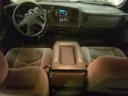 ✅ 2006 Chevrolet Silverado 2500HD LT2 • VIN: 1GCHK23U06F175913 • Lot: 72050815. Wystawiony na Copart z przebiegiem 138 242 mil. Bezpłatny archiwum sprzedaży aukcyjnych z USA i szczegółowy raport historii pojazdu na DreamBid. Zdjęcie 8.