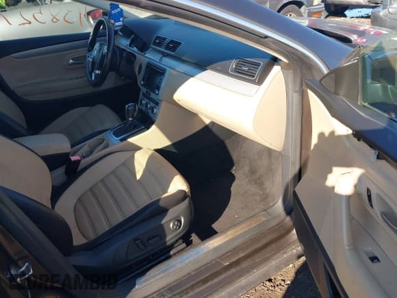 ✅ 2013 Volkswagen CC R-Line • VIN: WVWBP7AN9DE521959 • Lot: 43852733. Wystawiony na IAAI z przebiegiem 120 573 mil. Bezpłatny archiwum sprzedaży aukcyjnych z USA i szczegółowy raport historii pojazdu na DreamBid. Zdjęcie 5.