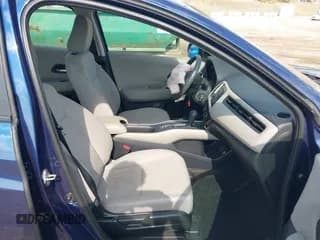 ✅ 2017 Honda HR-V LX • VIN: 3CZRU6H39HG703594 • Лот: 43479671. Опубликован ранее на IAAI с пробегом 103 670 миль. Бесплатный доступ к архиву аукционных продаж из США и подробный отчёт об истории автомобиля на DreamBid. Изображение 5.