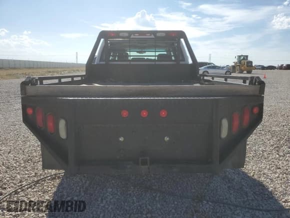 ✅ 2006 Chevrolet Silverado 2500HD LT2 • VIN: 1GCHK23D16F165942 • Lot: 64203524. Wystawiony na Copart z przebiegiem 334 166 mil. Bezpłatny archiwum sprzedaży aukcyjnych z USA i szczegółowy raport historii pojazdu na DreamBid. Zdjęcie 6.