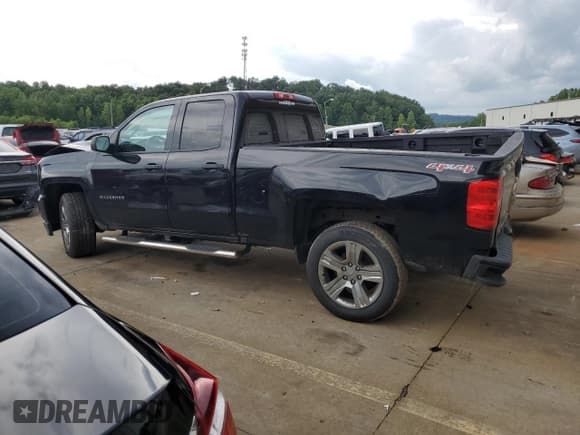 ✅ 2016 Chevrolet Silverado 1500 Custom • VIN: 1GCVKPEC7GZ277861 • Лот: 65574044. Опубликован ранее на Copart с пробегом 126 855 миль. Бесплатный доступ к архиву аукционных продаж из США и подробный отчёт об истории автомобиля на DreamBid. Изображение 2.