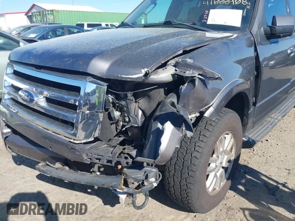 ✅ 2014 Ford Expedition Max Limited • VIN: 1FMJK2A50EEF07118 • Lot: 41888908. Listed on IAAI with 183,446 mi. Free auction sales archive from the USA and detailed vehicle history report at DreamBid. Image 5.