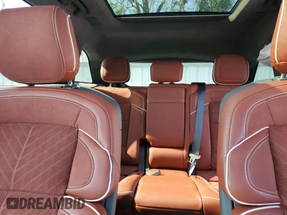 ✅ 2024 Lincoln Nautilus Black Label • VIN: 5LMPJ9J41RJ829791 • Lot: 58034915. Listed on Copart with 6,519 mi. Free auction sales archive from the USA and detailed vehicle history report at DreamBid. Image 10.