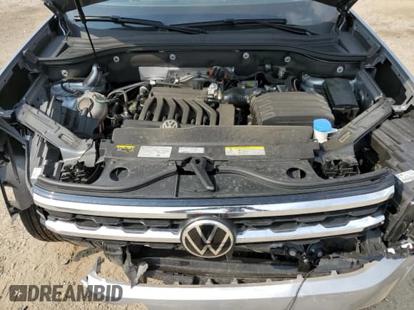 ✅ 2022 Volkswagen Atlas SE • VIN: 1V2JE2CA3NC231226 • Lot: 59145365. Listed on Copart with 24,370 mi. Free auction sales archive from the USA and detailed vehicle history report at DreamBid. Image 12.