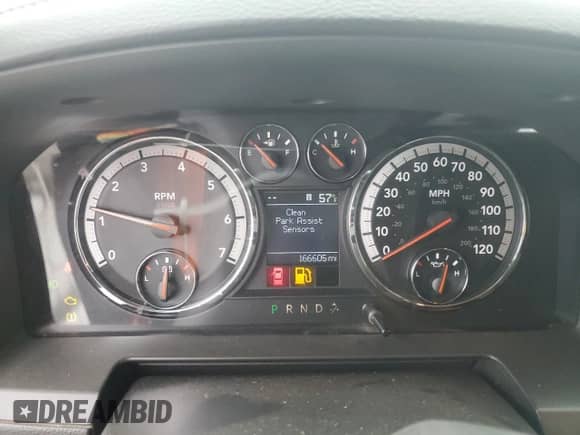 ✅ 2010 Dodge 1500 SLT • VIN: 1D7RV1GTXAS103131 • Лот: 82257974. Размещён на Copart с пробегом 166 605 миль миль. Получите бесплатный доступ к архиву аукционных продаж из США и посмотрите подробный отчёт об истории автомобиля на DreamBid. Изображение 9.