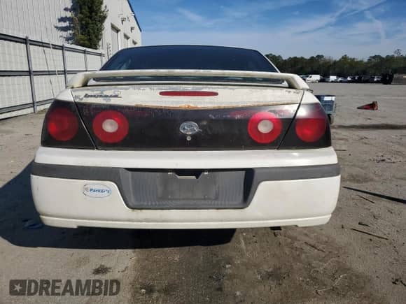 ✅ 2005 Chevrolet Impala • VIN: 2G1WF52K459141700 • Лот: 45585815. Размещён на Copart с пробегом Не указан миль. Получите бесплатный доступ к архиву аукционных продаж из США и посмотрите подробный отчёт об истории автомобиля на DreamBid. Изображение 6.