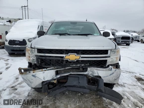 ✅ 2012 Chevrolet Silverado 2500HD LT • VIN: 1GC2KXCGXCZ247501 • Lot: 86612414. Wystawiony na Copart z przebiegiem 188 043 mil. Bezpłatny archiwum sprzedaży aukcyjnych z USA i szczegółowy raport historii pojazdu na DreamBid. Zdjęcie 5.