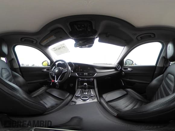 ✅ 2018 Alfa Romeo Giulia Ti Sport • VIN: ZARFAEEN4J7575502 • Лот: 41506566. Опубликован ранее на IAAI с пробегом 85 786 миль. Бесплатный доступ к архиву аукционных продаж из США и подробный отчёт об истории автомобиля на DreamBid. Изображение 23.