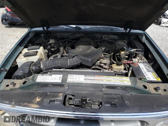 ✅ 1999 Ford Explorer XLT • VIN: 1FMZU32E7XUC57161 • Lot: 58804815. Wystawiony na Copart z przebiegiem 171 355 mil. Bezpłatny archiwum sprzedaży aukcyjnych z USA i szczegółowy raport historii pojazdu na DreamBid. Zdjęcie 12.