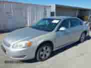 2013 Chevrolet Impala LS z VIN 2G1WF5E35D1265220, wystawiony jako IAAI lot #42559869 z przebiegiem 124 046 mil mil oraz . Historia ofert i sprzedaży dostępna na DreamBid. Obrazek 2.