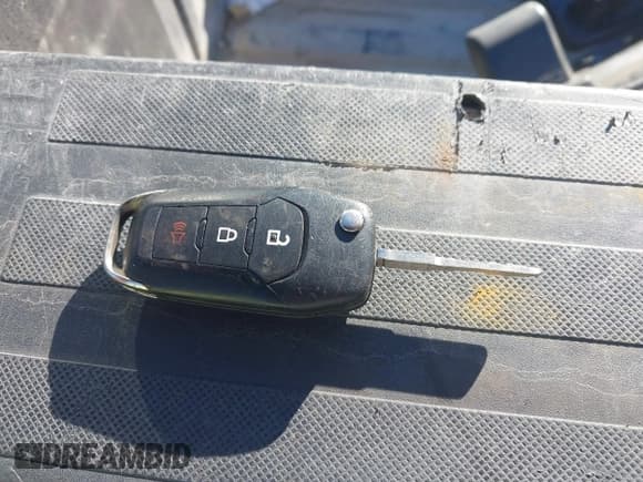 ✅ 2018 Ford F-250 XL • VIN: 1FT7W2B6XJEC36718 • Lot: 43434421. Listed on IAAI with 77,284 mi. Free auction sales archive from the USA and detailed vehicle history report at DreamBid. Image 11.