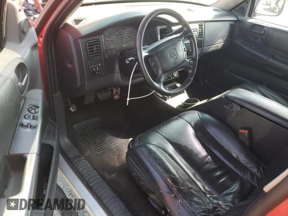 ✅ 2003 Dodge Dakota • VIN: 1D7GG42N43S185341 • Lot: 56236135. Wystawiony na Copart z przebiegiem 208 390 mil. Bezpłatny archiwum sprzedaży aukcyjnych z USA i szczegółowy raport historii pojazdu na DreamBid. Zdjęcie 8.