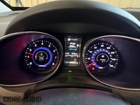 ✅ 2014 Hyundai Santa Fe Limited • VIN: KM8SRDHF3EU078721 • Лот: 92877755. Опубликован ранее на Copart с пробегом 146 659 миль. Бесплатный доступ к архиву аукционных продаж из США и подробный отчёт об истории автомобиля на DreamBid. Изображение 8.