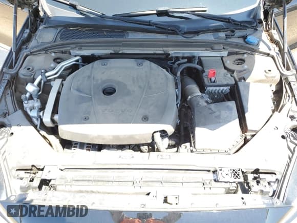 ✅ 2020 Volvo S60 Momentum • VIN: 7JR102FK5LG042296 • Lot: 59400823. Wystawiony na Copart z przebiegiem 19 930 mil. Bezpłatny archiwum sprzedaży aukcyjnych z USA i szczegółowy raport historii pojazdu na DreamBid. Zdjęcie 11.