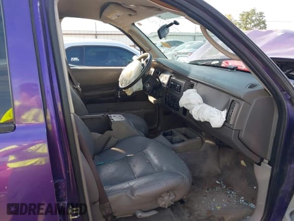 ✅ 2003 Dodge Durango SLT • VIN: 1D4HR48Z13F611503 • Лот: 43446138. Опубликован ранее на IAAI с пробегом Не указан. Бесплатный доступ к архиву аукционных продаж из США и подробный отчёт об истории автомобиля на DreamBid. Изображение 5.